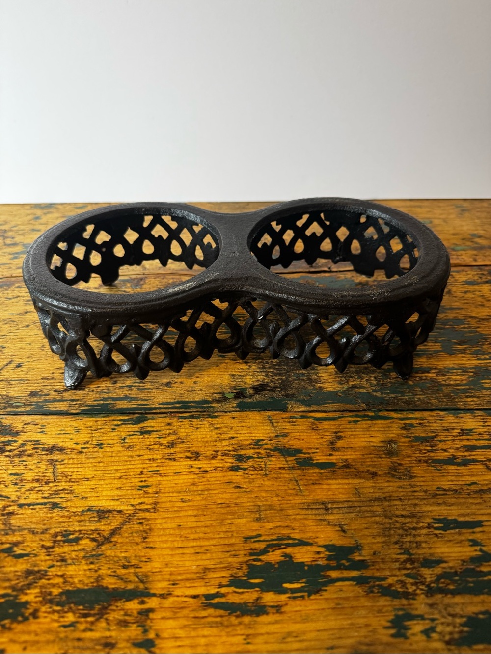 Antique Style Cast Iron Double Bowl Stand - Black